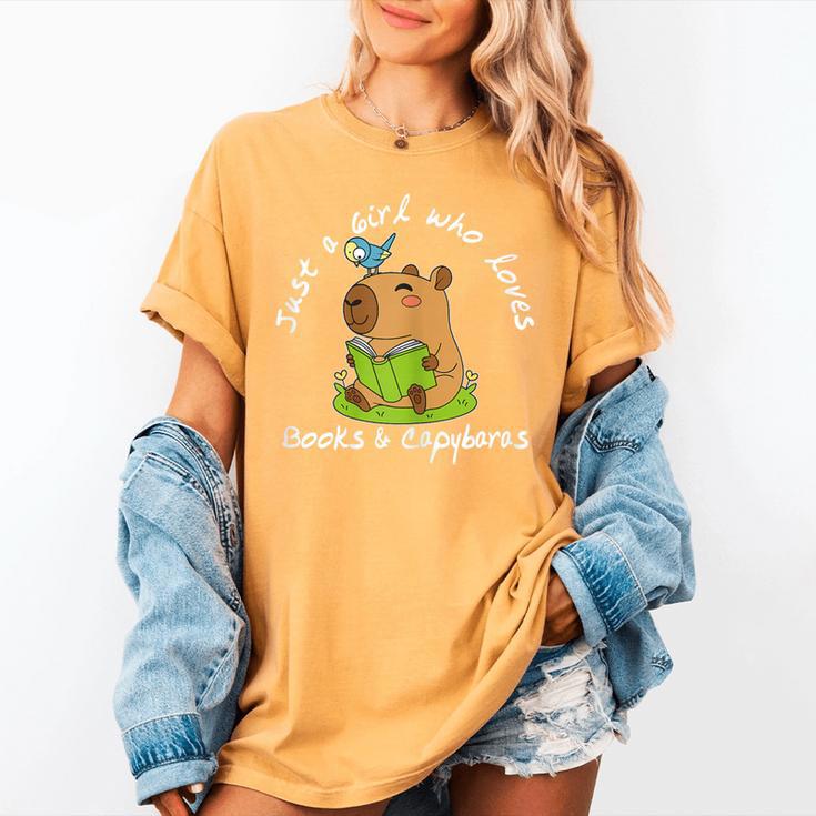 Just a Girl Who Loves Books And Capybaras Women's Comfort Colors T-Shirt