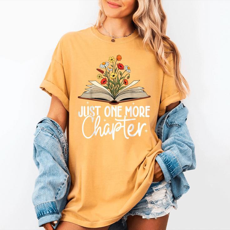 Just One More Chapter Floral Book Reading Girl Bookworm Women's Comfort Colors T-Shirt