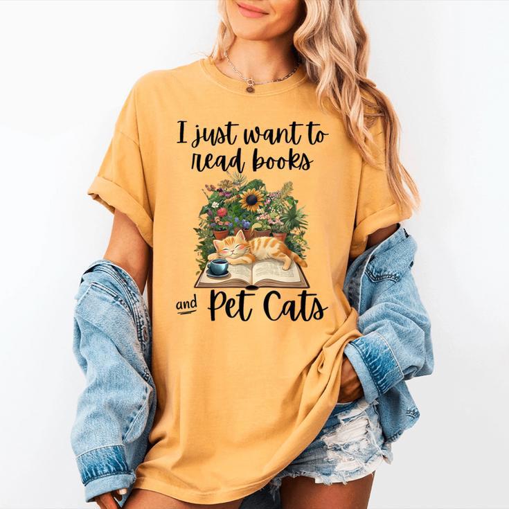 I Just Want To Read Books And Pet Cats Cat Lover Women's Comfort Colors T-Shirt