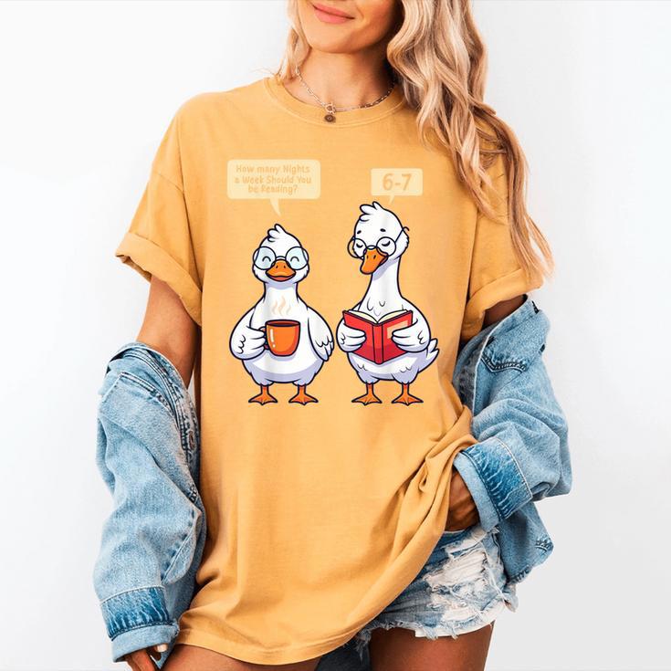 How Many Nights Reading Goose Book Lover Reader Women's Comfort Colors T-Shirt