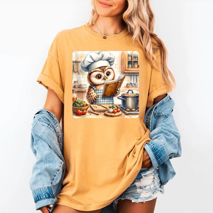 Owl Learning To Cook With Cookbook Chef Apron Stove Cooking Women's Comfort Colors T-Shirt