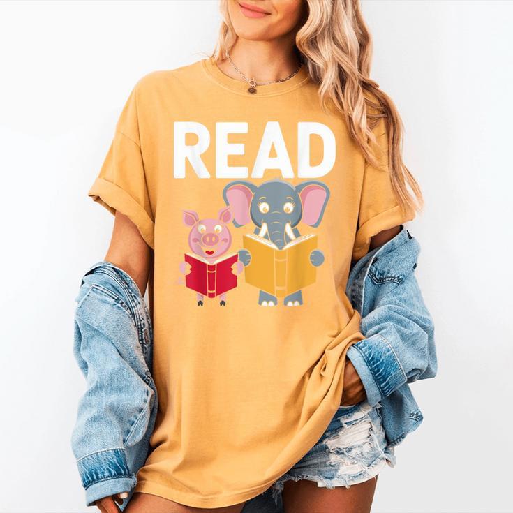 Pig Elephant Reading Cute Book Lover Bookworm Boys Girls Kid Women's Comfort Colors T-Shirt Pig Elephant Reading Cute Book Lover Bookworm Boys Girls Kid Women's Comfort Colors T-Shirt