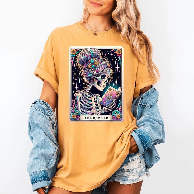 The Reader Tarot Card Women Book Lover Librarian Read Women's Comfort Colors T-Shirt