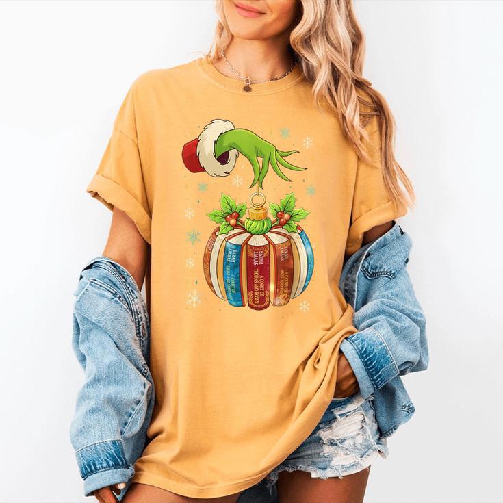 Retro Christmas Ornament Book Christmas Teacher Librarian Women's Comfort Colors T-Shirt