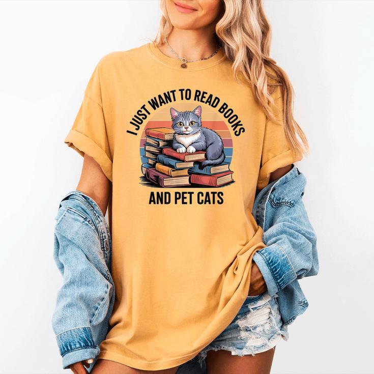 Retro I Just Want To Read Books And Pet Cats Cat Women's Comfort Colors T-Shirt