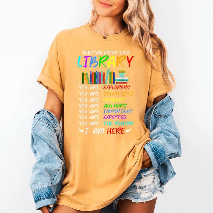 Retro Librarian Book Reader Library Book Reading Women's Comfort Colors T-Shirt