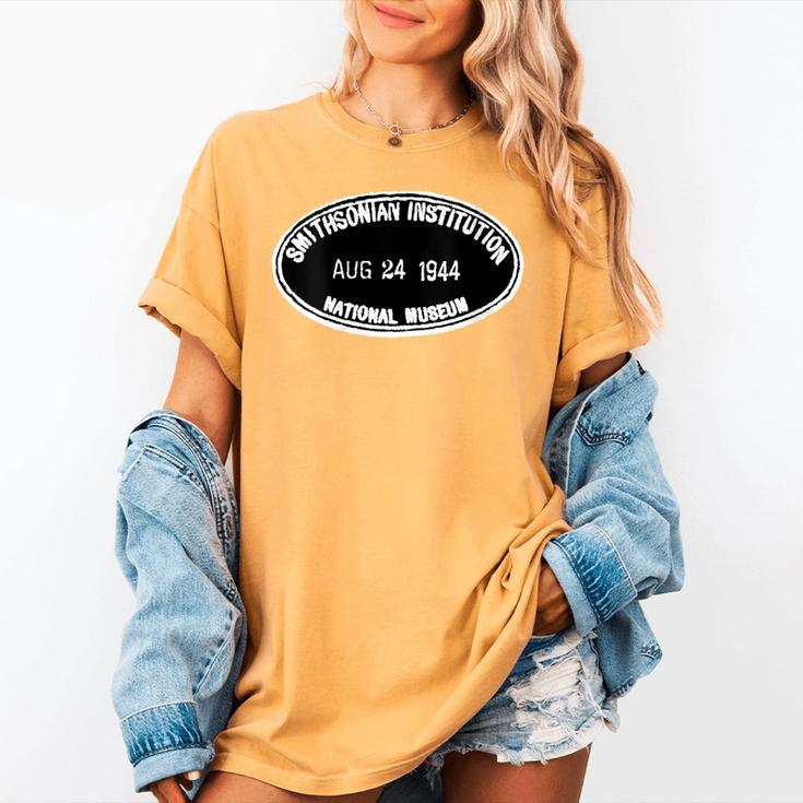 Smithsonian Institution Library 1944 Book Stamp Women's Comfort Colors T-Shirt