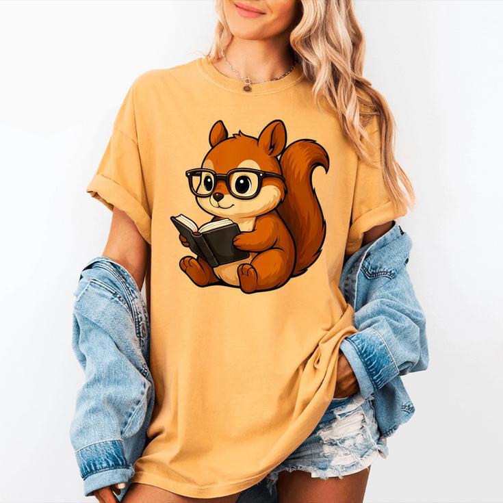Squirrel Reading Book Lover Women's Comfort Colors T-Shirt