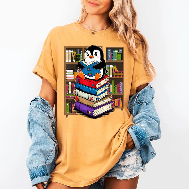 Teacher Librarian Kawaii Penguin Book Lover Penguin Women's Comfort Colors T-Shirt