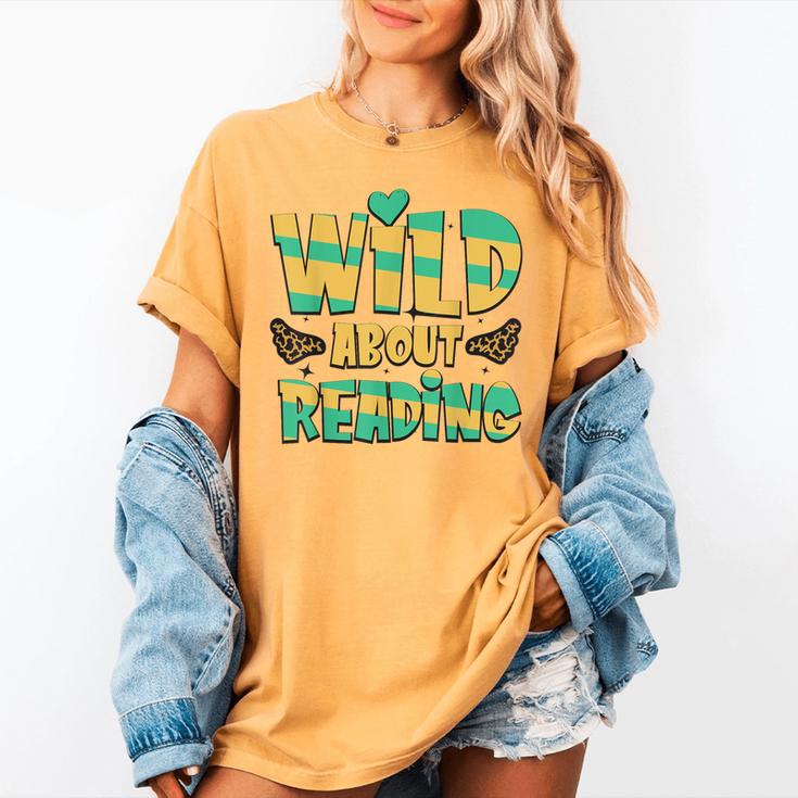 WILD ABOUT READING I Love Books Bookworm Library Day Women's Comfort Colors T-Shirt