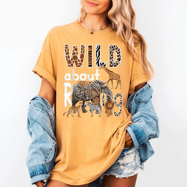 Zoo Animals Wild About Reading Books Reader Lover Librarian Women's Comfort Colors T-Shirt