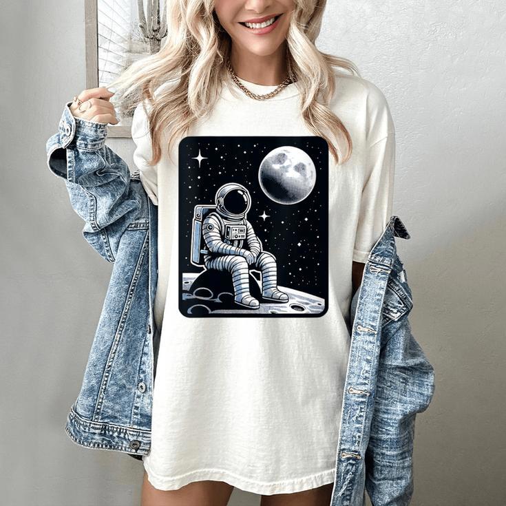 Aesthetic Spaceman Astronaut On The Moon Space Introvert Women's Comfort Colors T-Shirt