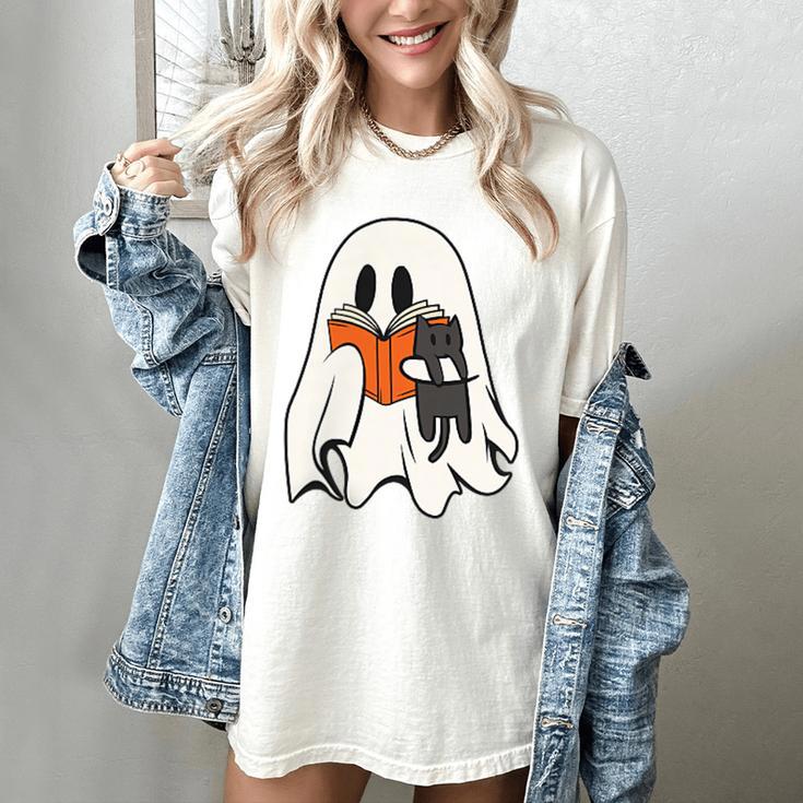 Cute Ghost Cat Reading Book Spooky Season Halloween Costume Women's Comfort Colors T-Shirt