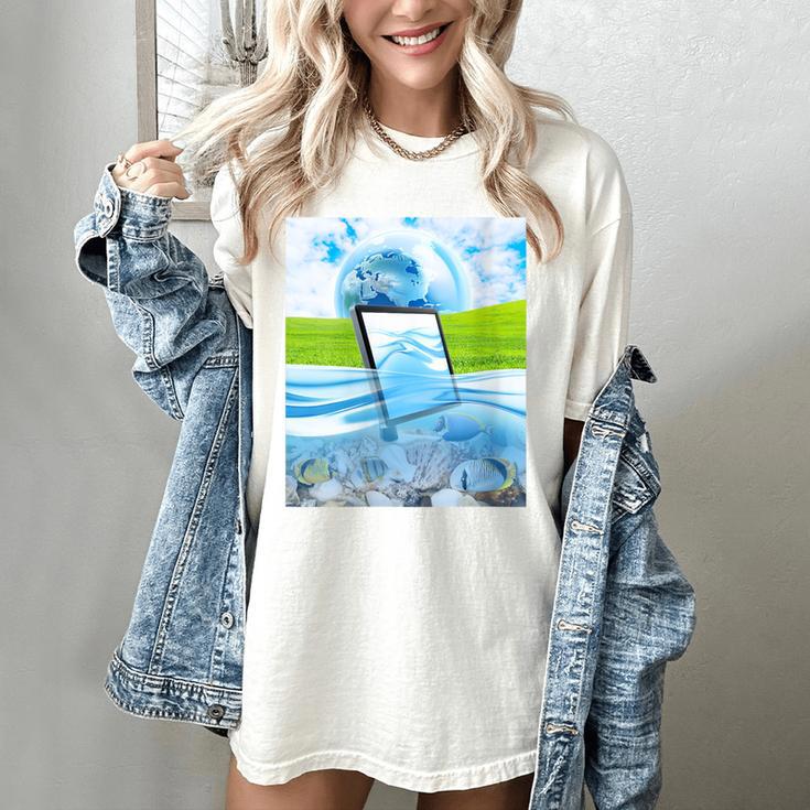 Frutiger Aero Aesthetic Tech Water Fishes Monitor Screen Women's Comfort Colors T-Shirt