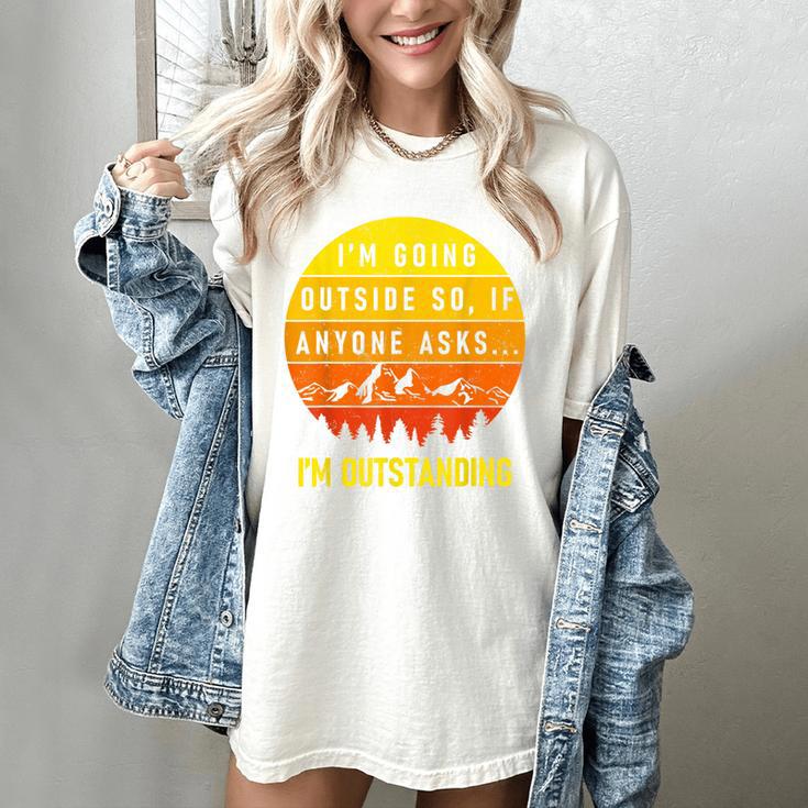 I'm Outstanding Retro Introvert Mountain Trip Lover Women's Comfort Colors T-Shirt