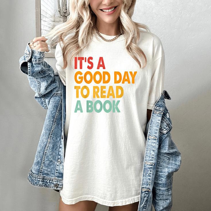 It's A Good Day To Read A Book Retro Vintage Teacher Women's Comfort Colors T-Shirt