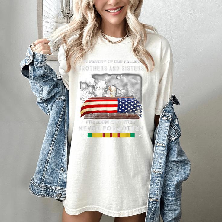 In Memory Of Our Fallen Brothers Sisters Freedom Isn't Free Women's Comfort Colors T-Shirt