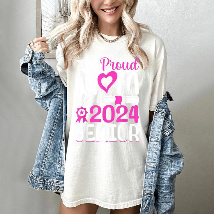 Proud Mom Of A 2024 Senior Graduation Women's Comfort Colors T-Shirt