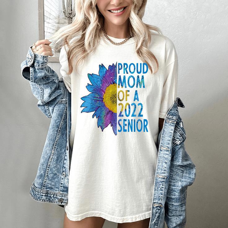 Proud Mom Of a 2022 Senior Shirt Graduation 2022 Women's Women's Comfort Colors T-Shirt