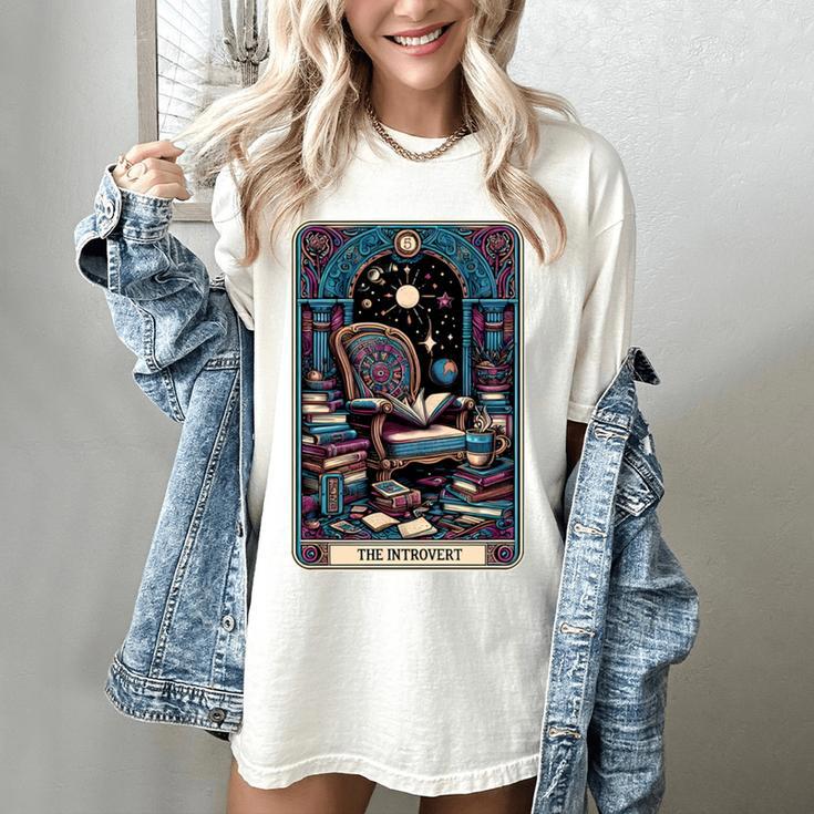 Mystical Library Book Reader The Introvert Tarot Card Women's Comfort Colors T-Shirt