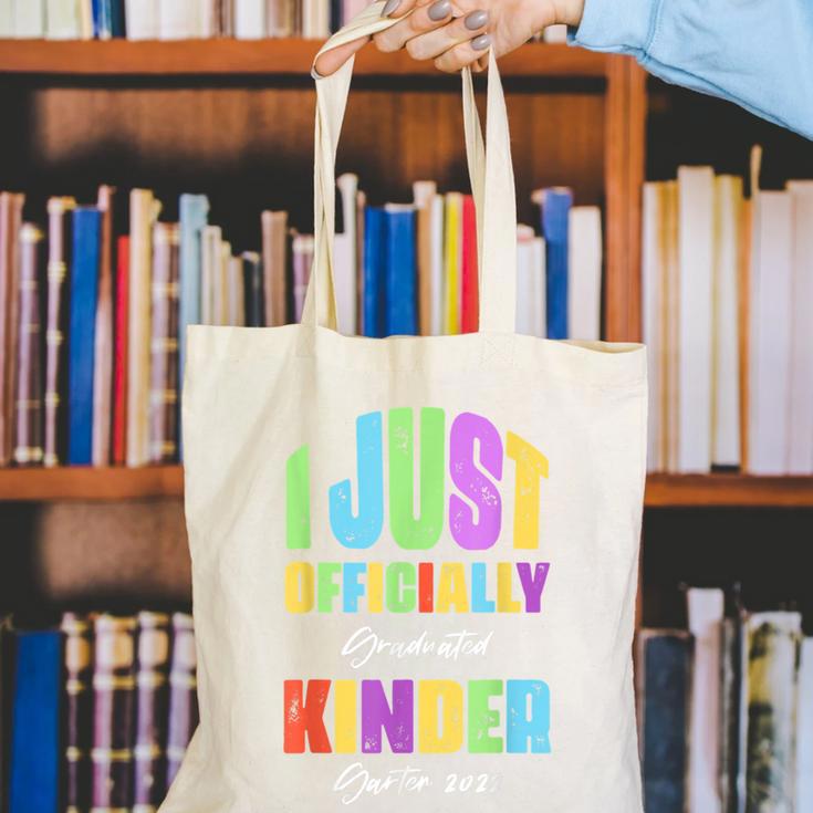 I Officially Graduated Kindergarten Graduation Class Of 2022 Canvas Tote Bag