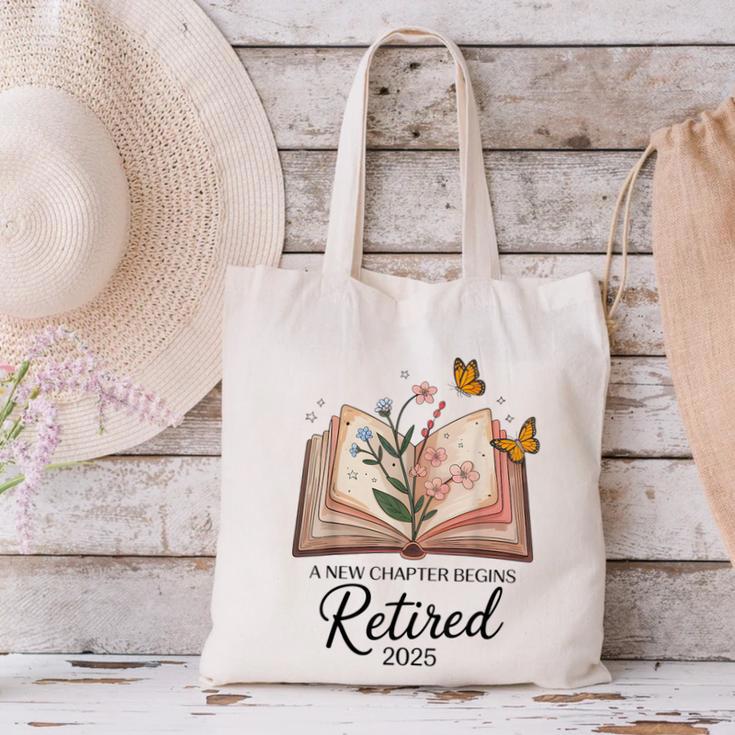Retired 2025 A New Chapter Begins Retirement Teacher Book Canvas Tote Bag
