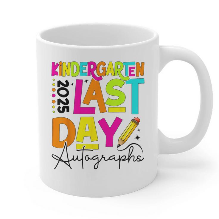 2025 Last Day Of School Autograph Kindergarten Graduation Graphic Print Coffee Mug