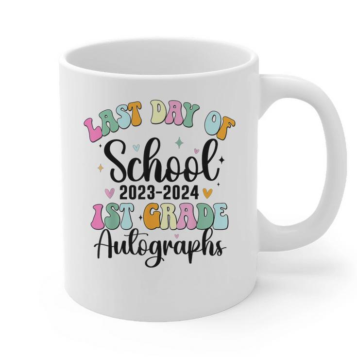 Last Day Autographs 1st Grade Graduation Boys Girls Groovy Graphic Print Coffee Mug