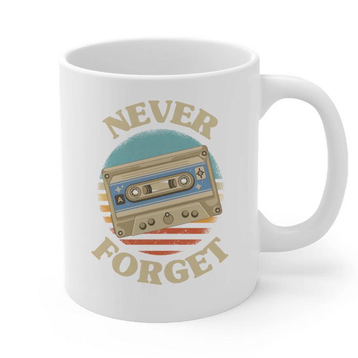 Retro Cassette Never Forget Nostalgia Vintage Graphic Print Coffee Mug