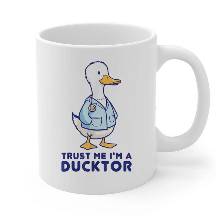 Trust Me I'm a Ducktor Doctor Sayings Graduation Graphic Print Coffee Mug