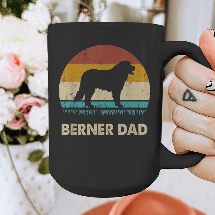 Berner Dad For Men Bernese Mountain Dog Vintage Dad Graphic Print Coffee Mug