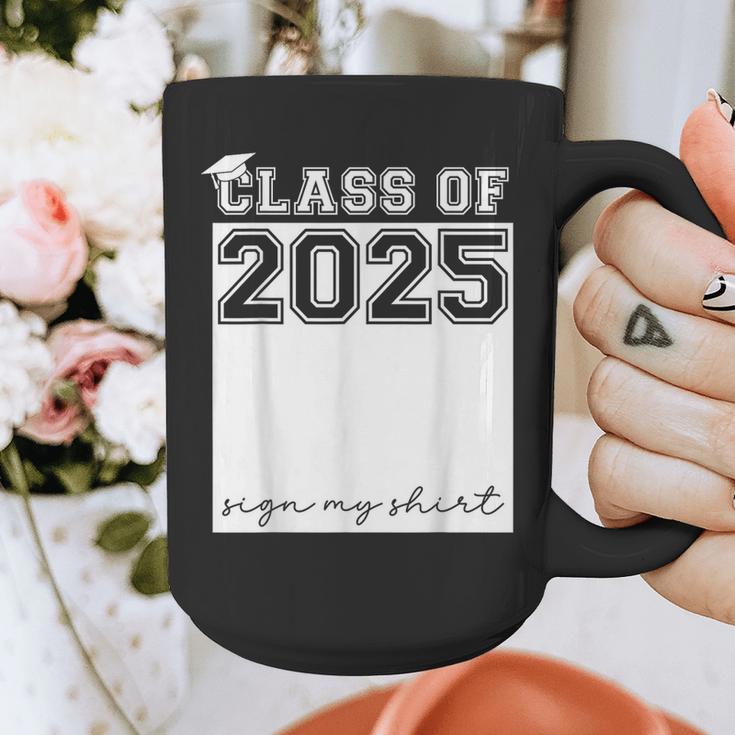 Class Of 2025 Sign My Shirt Senior 2025 Graduation Graphic Print Coffee Mug