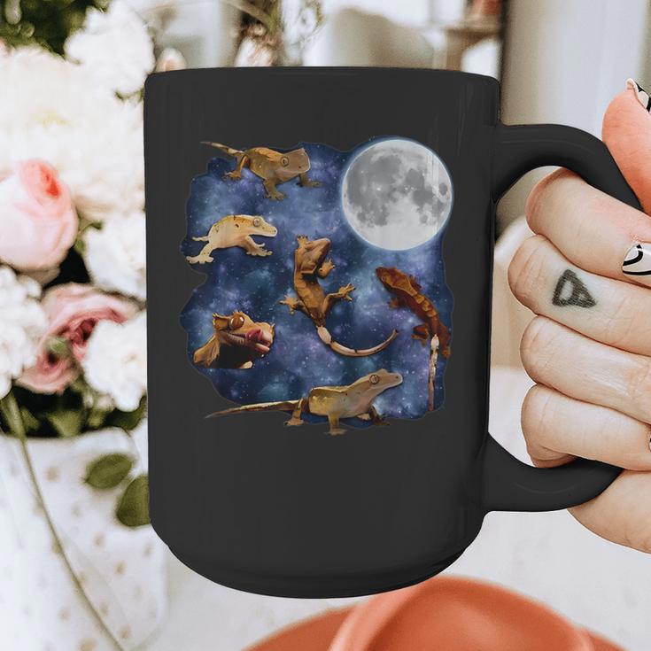 Crested Gecko Moon Retro Reptile Mom Dad Breeder Lover Graphic Print Coffee Mug