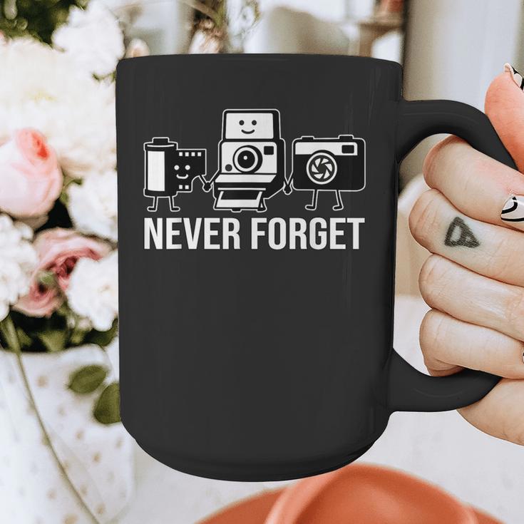 Never Forget Retro Camera Photography Nostalgia Graphic Print Coffee Mug Never Forget Retro Camera Photography Nostalgia Graphic Print Coffee Mug