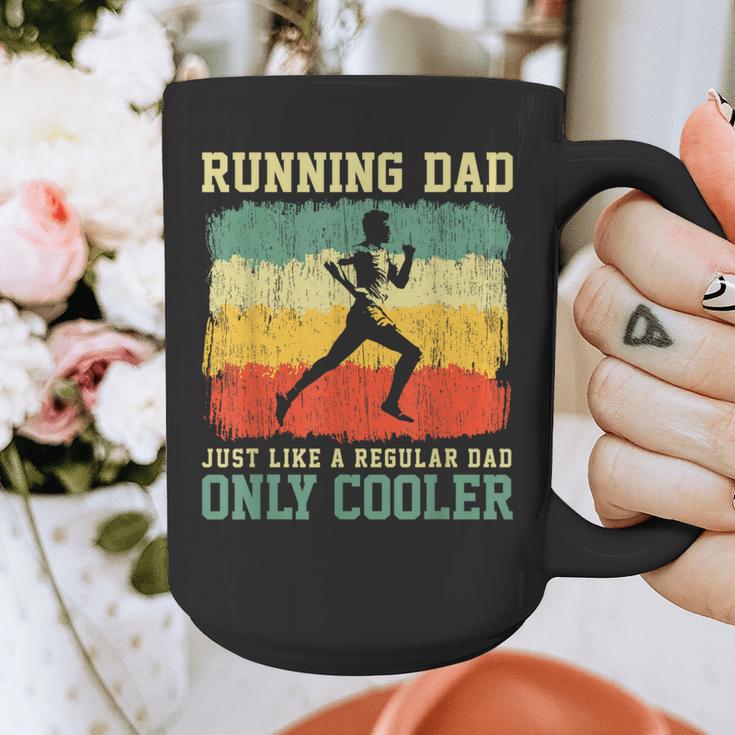Retro Running Dad Runner Marathon Athlete Humor Outfit Graphic Print Coffee Mug