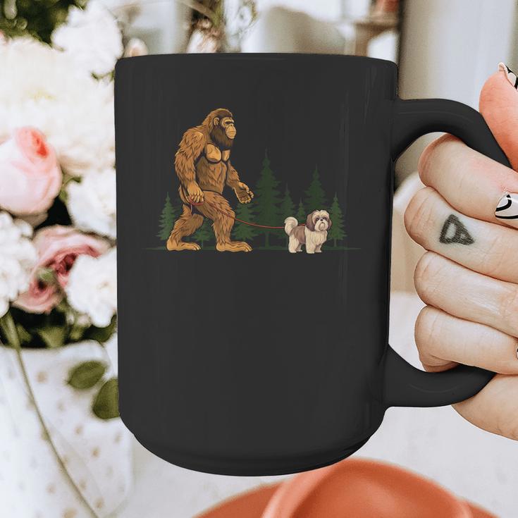 Shih Tzu Bigfoot Dog Walking Mom Dad Kids Graphic Print Coffee Mug