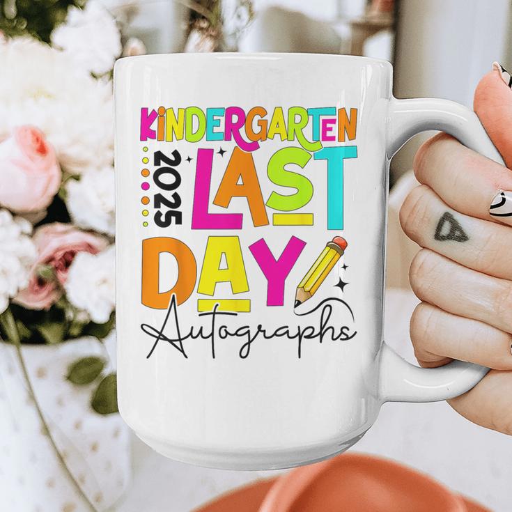 2025 Last Day Of School Autograph Kindergarten Graduation Graphic Print Coffee Mug