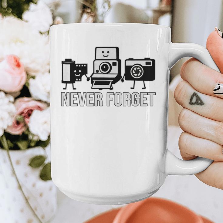 Never Forget Retro Camera Photography Nostalgia Premium Tri-Blend Graphic Print Coffee Mug