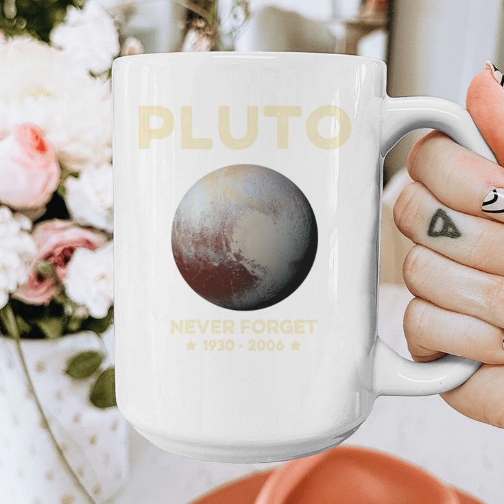 Pluto Never Forget 1930-2006 Planet Space Science Nostalgia Graphic Print Coffee Mug
