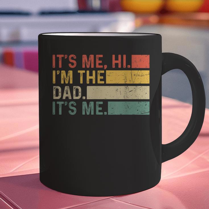 It's Me Hi I'm The Dad It's Me Dad Father's Day Retro Graphic Print Coffee Mug