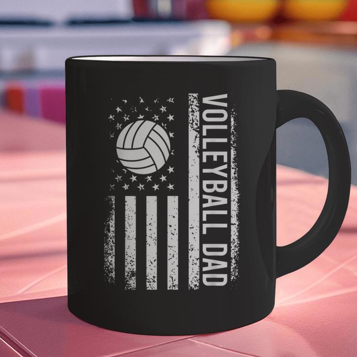 Vintage Volleyball Dad USA Flag Retro Fathers Day Daddy Papa Graphic Print Coffee Mug Vintage Volleyball Dad USA Flag Retro Fathers Day Daddy Papa Graphic Print Coffee Mug