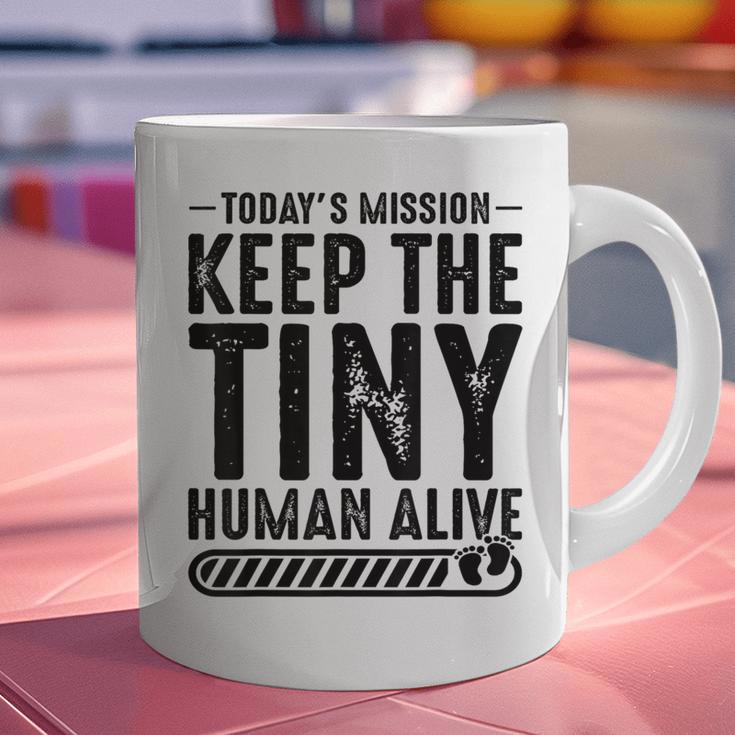 New Dad Est Keep Tiny Human Alive First Time Father's Day Graphic Print Coffee Mug New Dad Est Keep Tiny Human Alive First Time Father's Day Graphic Print Coffee Mug