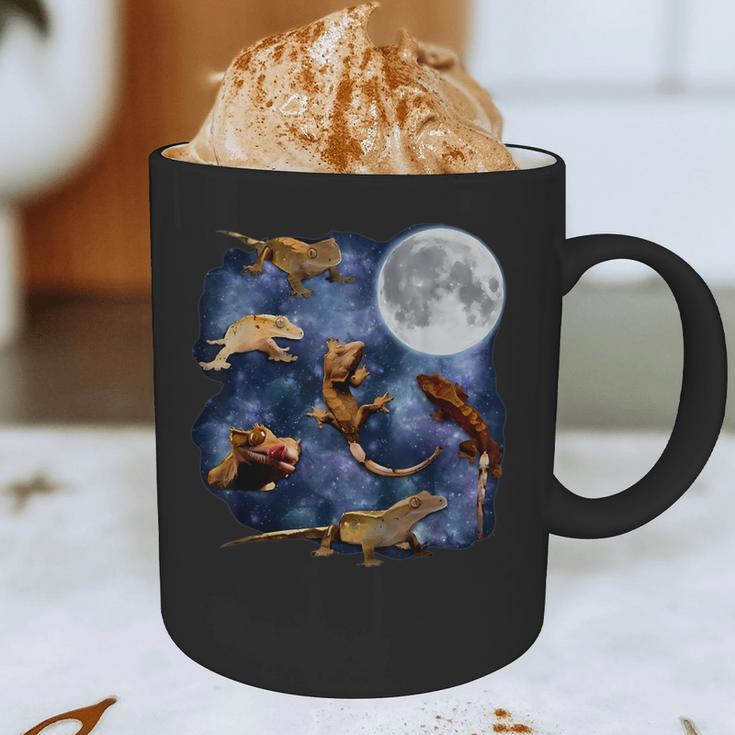 Crested Gecko Moon Retro Reptile Mom Dad Breeder Lover Graphic Print Coffee Mug