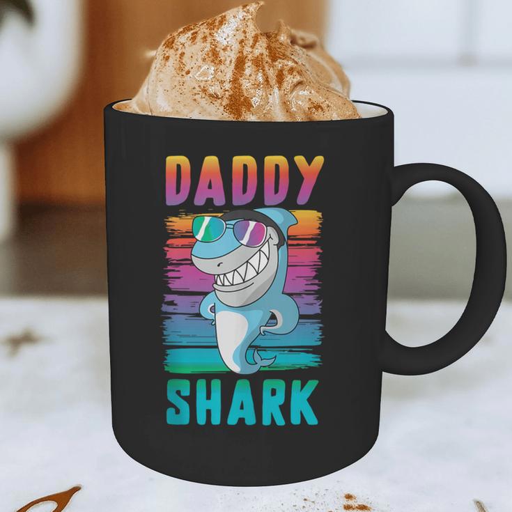 Daddy Shark Retro Vintage Dad Graphic Print Coffee Mug
