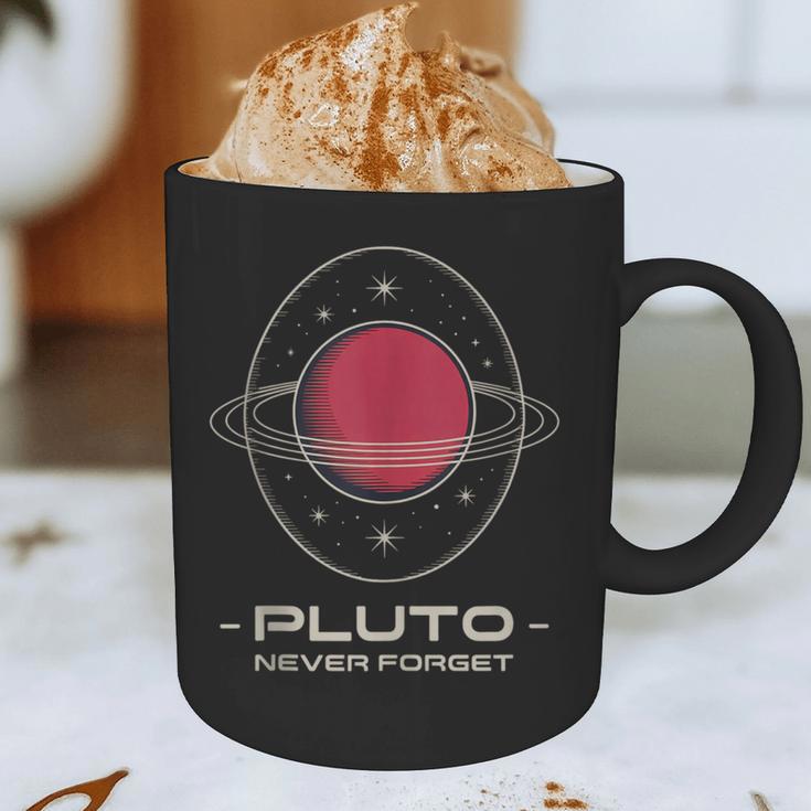 Retro Pluto Never Forget Classic Planet Pluto Nostalgia Graphic Print Coffee Mug Retro Pluto Never Forget Classic Planet Pluto Nostalgia Graphic Print Coffee Mug
