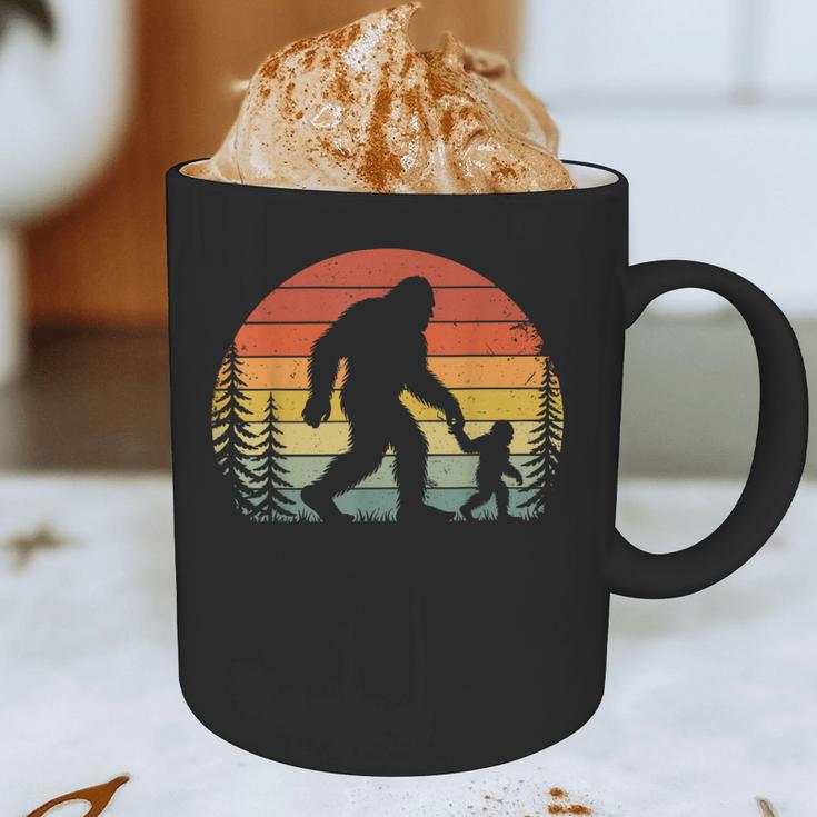 Retro Vintage Bigfoot Dad Fathers Day Father Son Matching Graphic Print Coffee Mug