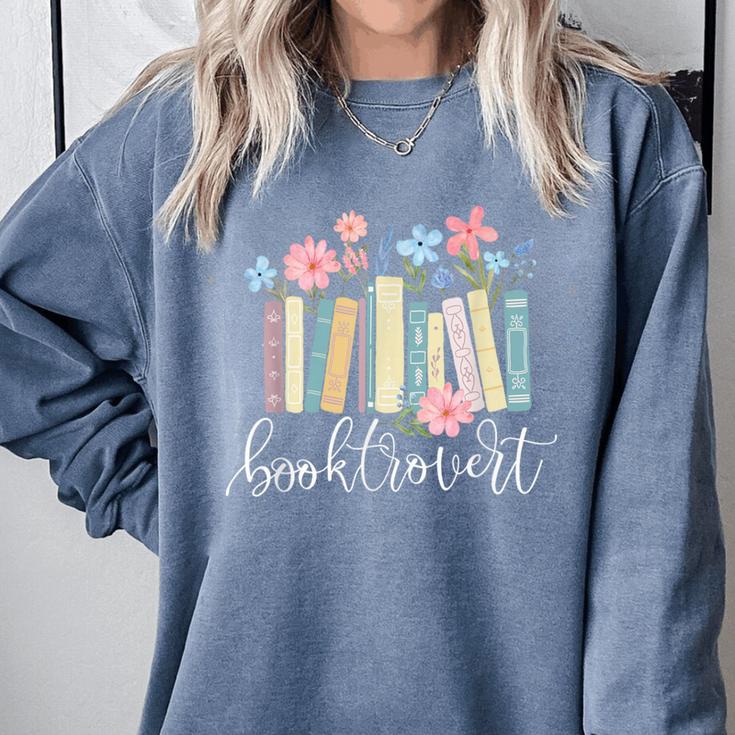 Booktrovert Book Lover Reading Bookworm Reader Comfort Colors Sweatshirt Booktrovert Book Lover Reading Bookworm Reader Comfort Colors Sweatshirt