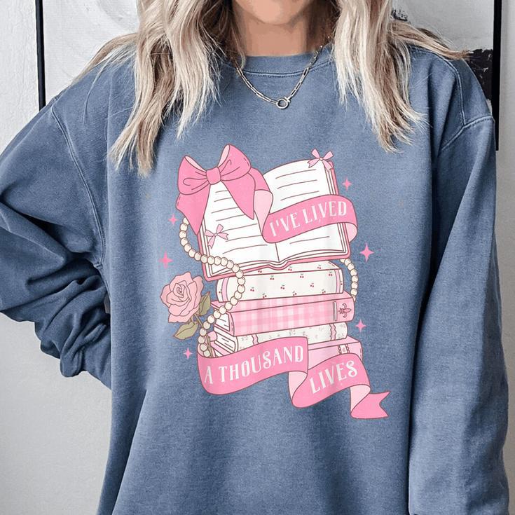 Coquette Reading Book Lover Pink Bow Bookish Mom & Daughter Comfort Colors Sweatshirt Coquette Reading Book Lover Pink Bow Bookish Mom & Daughter Comfort Colors Sweatshirt
