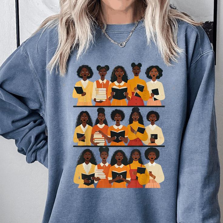 Educated Afro Women Girl Reading Book Future HBCU Grad Comfort Colors Sweatshirt