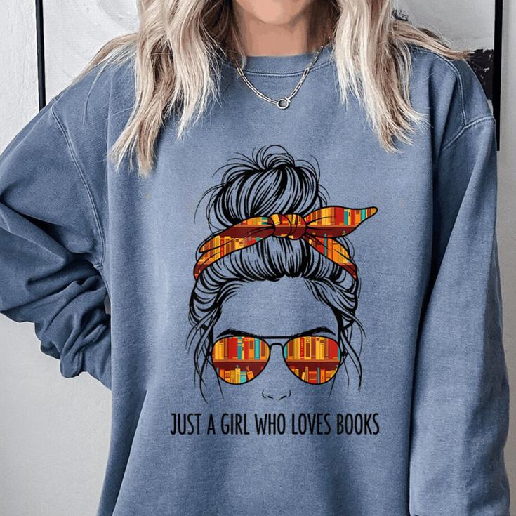 Just a Girl Who Loves Books Pajamas Shirt Reading Book Lover Comfort Colors Sweatshirt